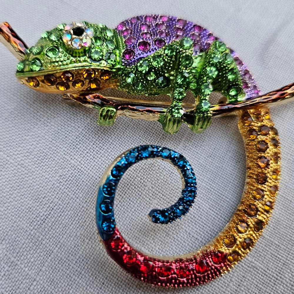 Multi-colored Chameleon Rhinestone Brooch/Pin - Picture 3 of 5